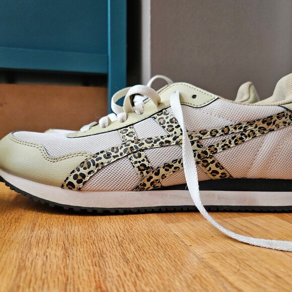 Asics Leopard Detail Sneakers - Size 10 - Picture 8 of 9